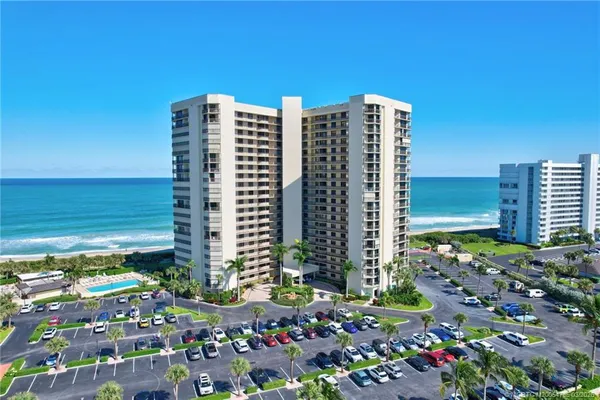 $4,000 | 9550 South Ocean Drive, Unit 1610, Jensen Beach, FL 34957