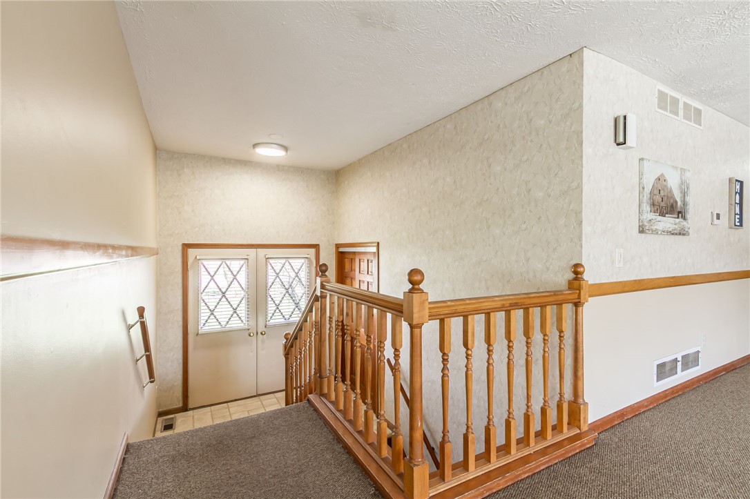 299 Fairport Road East Rochester, NY 14445 - Photo 11 of 48