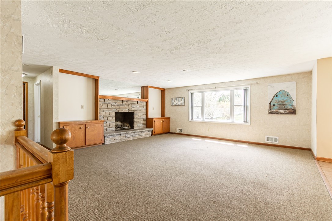 299 Fairport Road East Rochester, NY 14445 - Photo 12 of 48