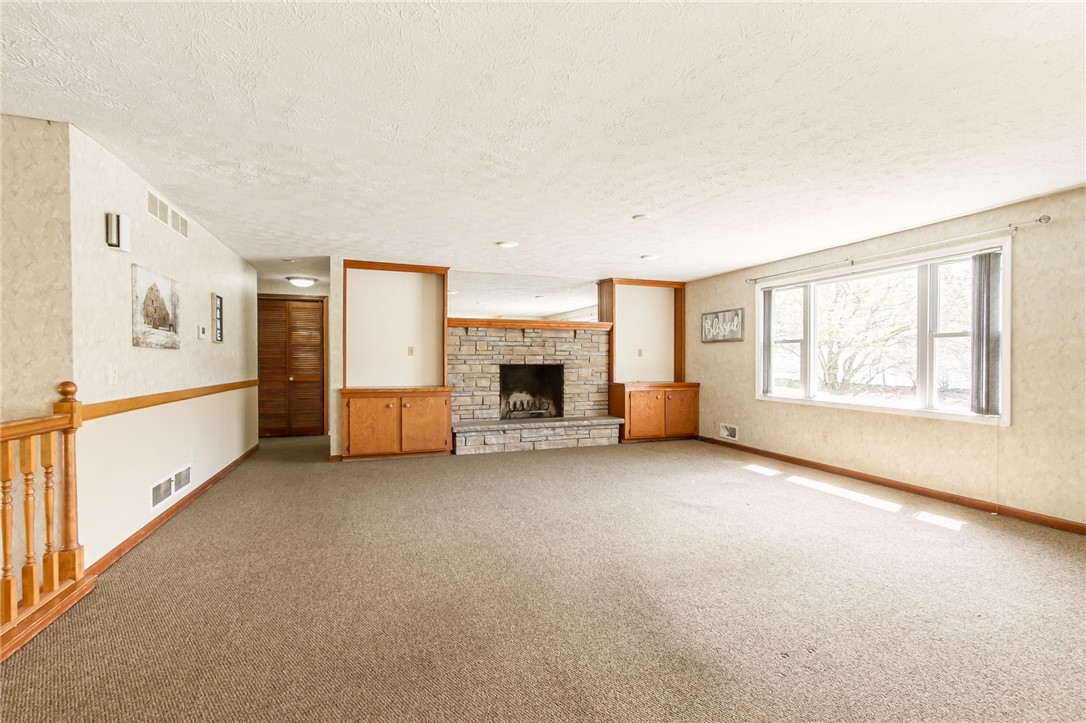 299 Fairport Road East Rochester, NY 14445 - Photo 13 of 48