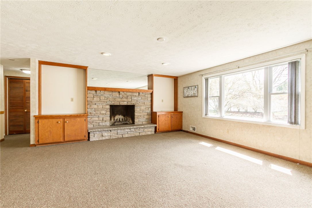 299 Fairport Road East Rochester, NY 14445 - Photo 14 of 48