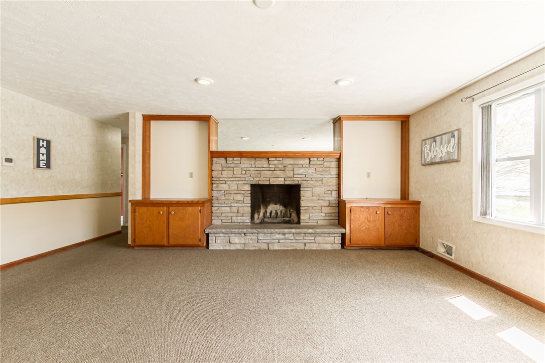 299 Fairport Road East Rochester, NY 14445 - Photo 16 of 48