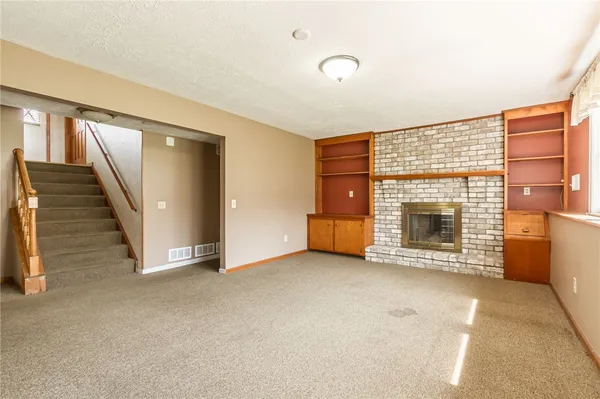 $289,000 | 299 Fairport Road, Pittsford, NY 14445