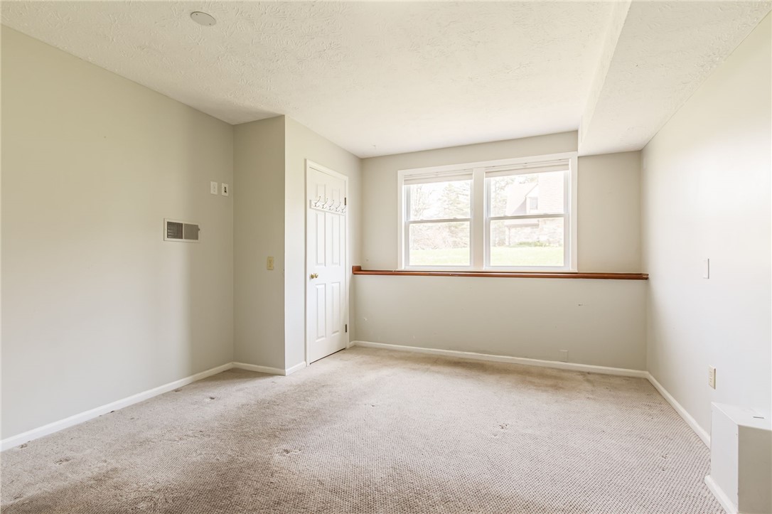 299 Fairport Road East Rochester, NY 14445 - Photo 38 of 48