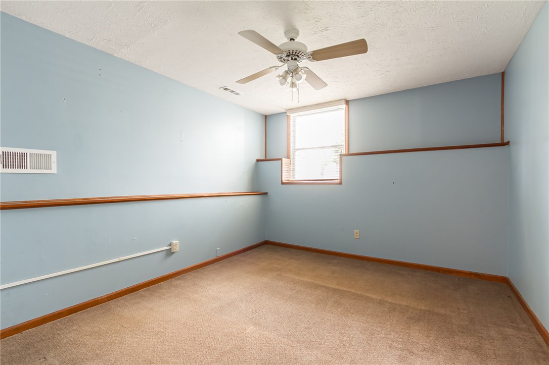 299 Fairport Road East Rochester, NY 14445 - Photo 39 of 48