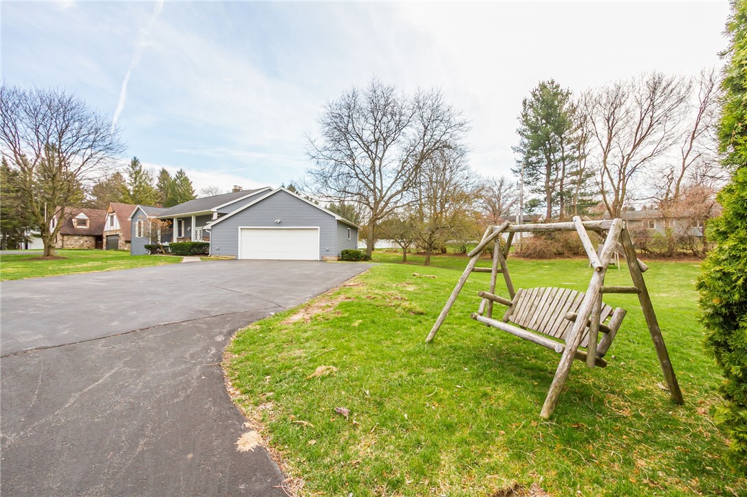 299 Fairport Road East Rochester, NY 14445 - Photo 4 of 48