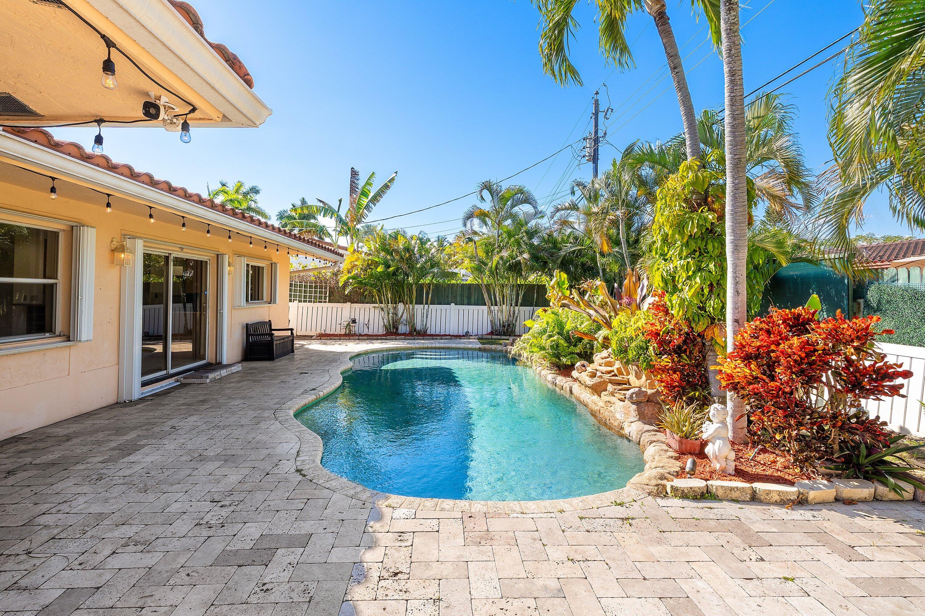 451 Northeast 25th Terrace Boca Raton, FL 33431 - Photo 2 of 47 451 NE 25 Terrace (37)