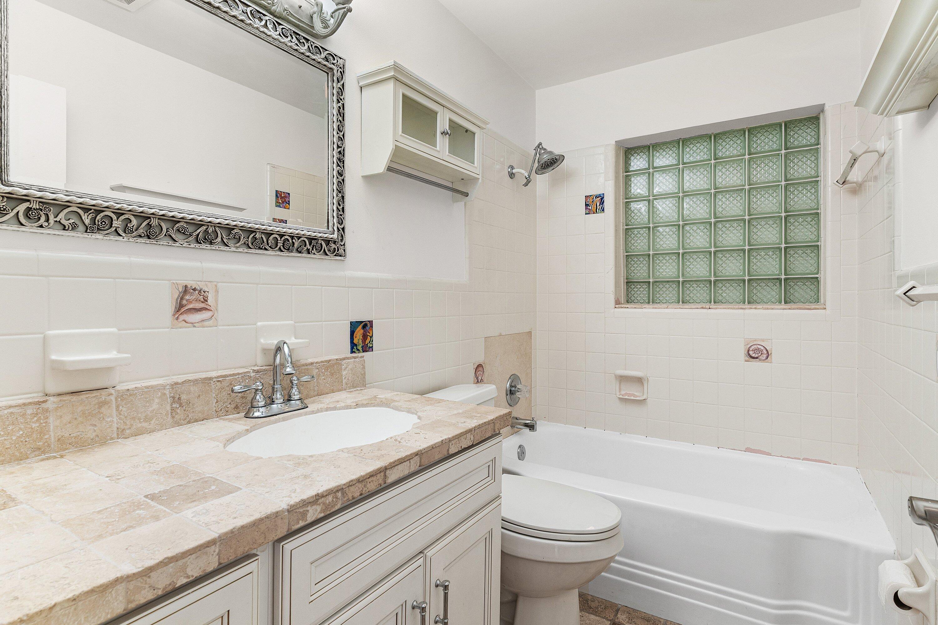451 Northeast 25th Terrace Boca Raton, FL 33431 - Photo 21 of 47 451 NE 25 Terrace (18)