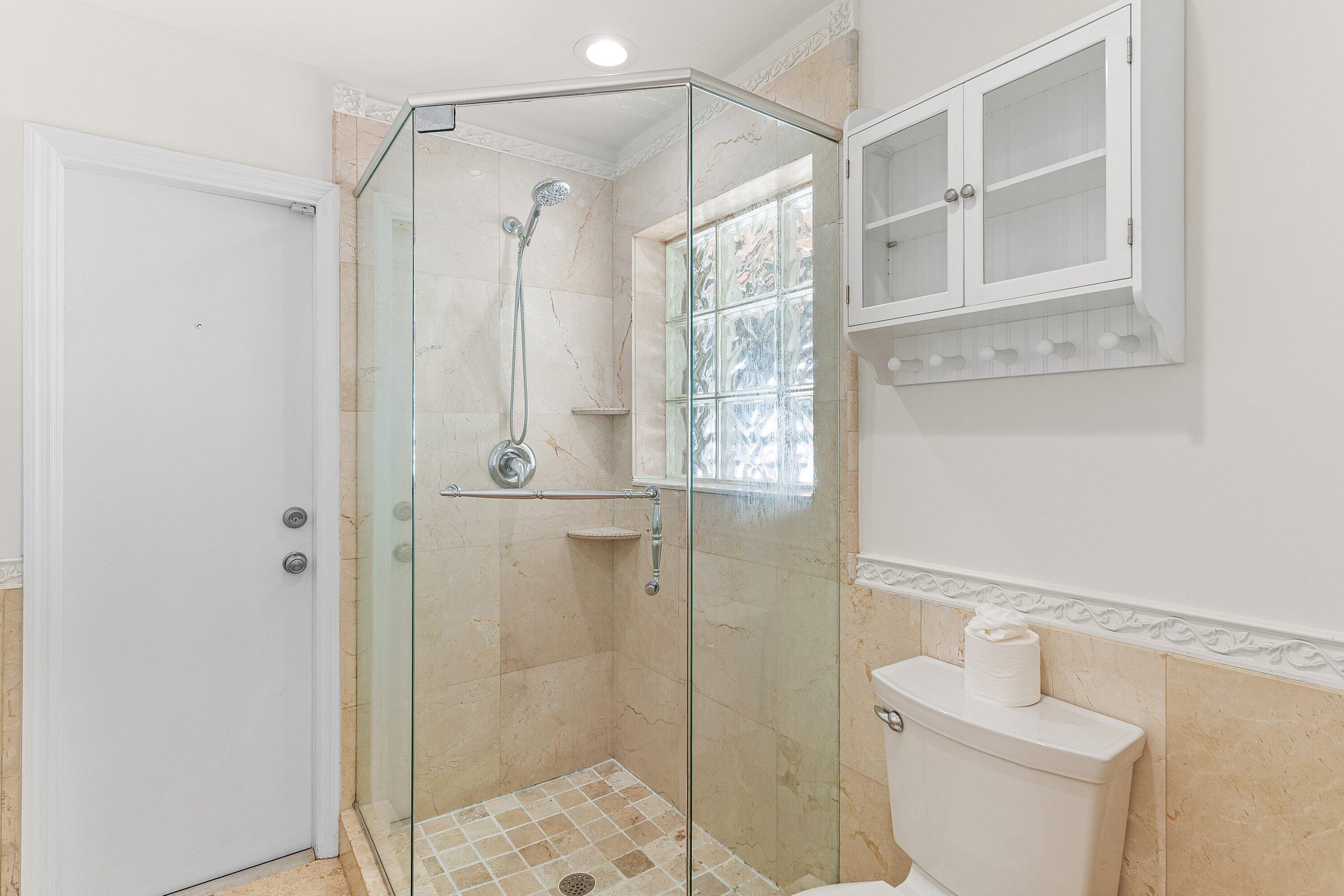 451 Northeast 25th Terrace Boca Raton, FL 33431 - Photo 29 of 47 451 NE 25 Terrace (27)