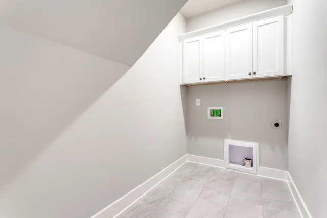 a view of a hallway with closet