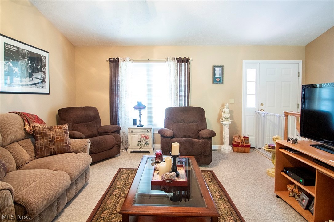 3973 Columbia Road Medina, OH 44256 - Photo 4 of 26 Gallery Image 4