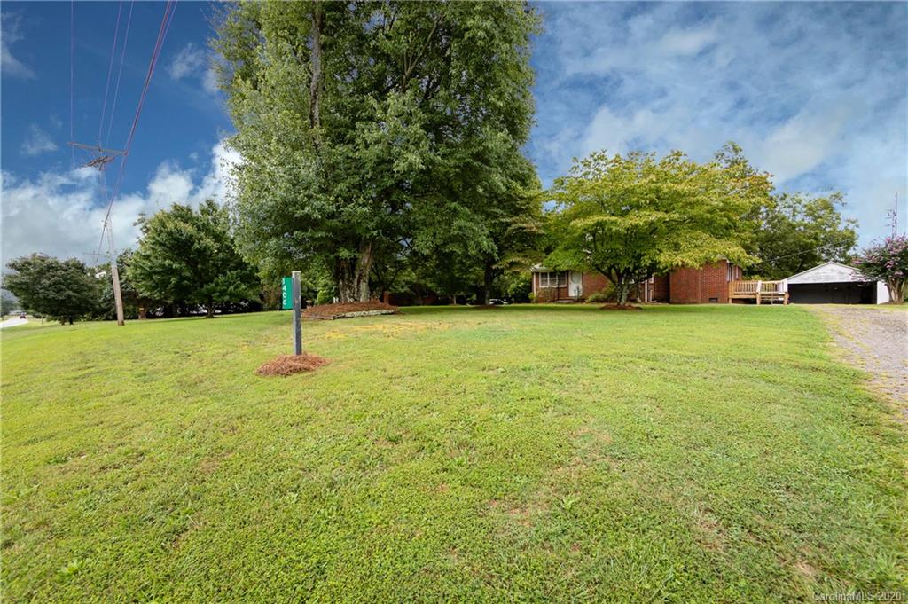 1406 Shearers Road Mooresville, NC 28115 - Photo 2 of 44 Gallery Image 2