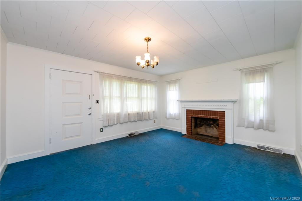 1406 Shearers Road Mooresville, NC 28115 - Photo 7 of 44 Gallery Image 7