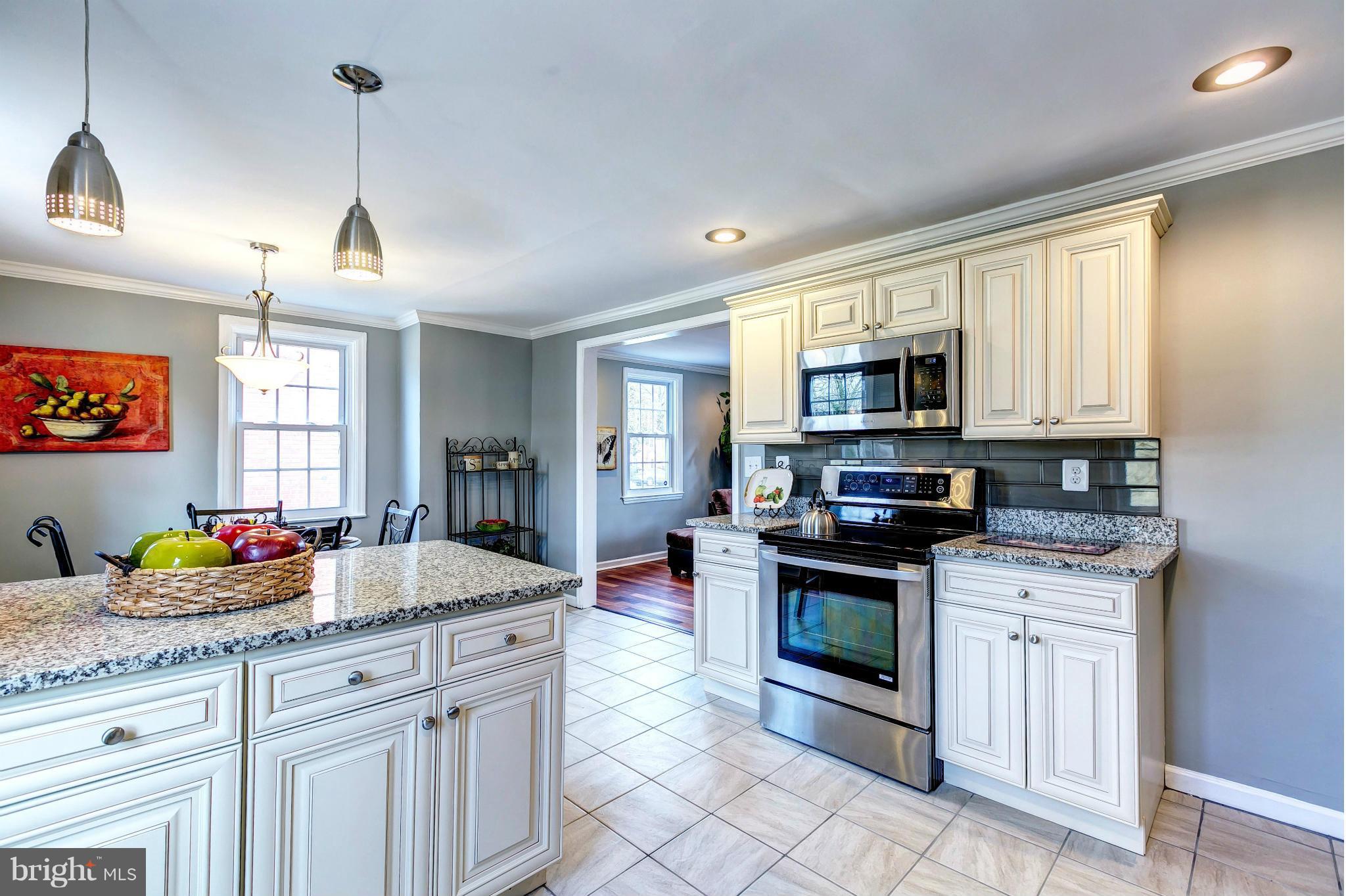 4120 Colby Road Pikesville, MD 21208 - Photo 14 of 30 Contemporary Lighting Adds Elegant Touch
