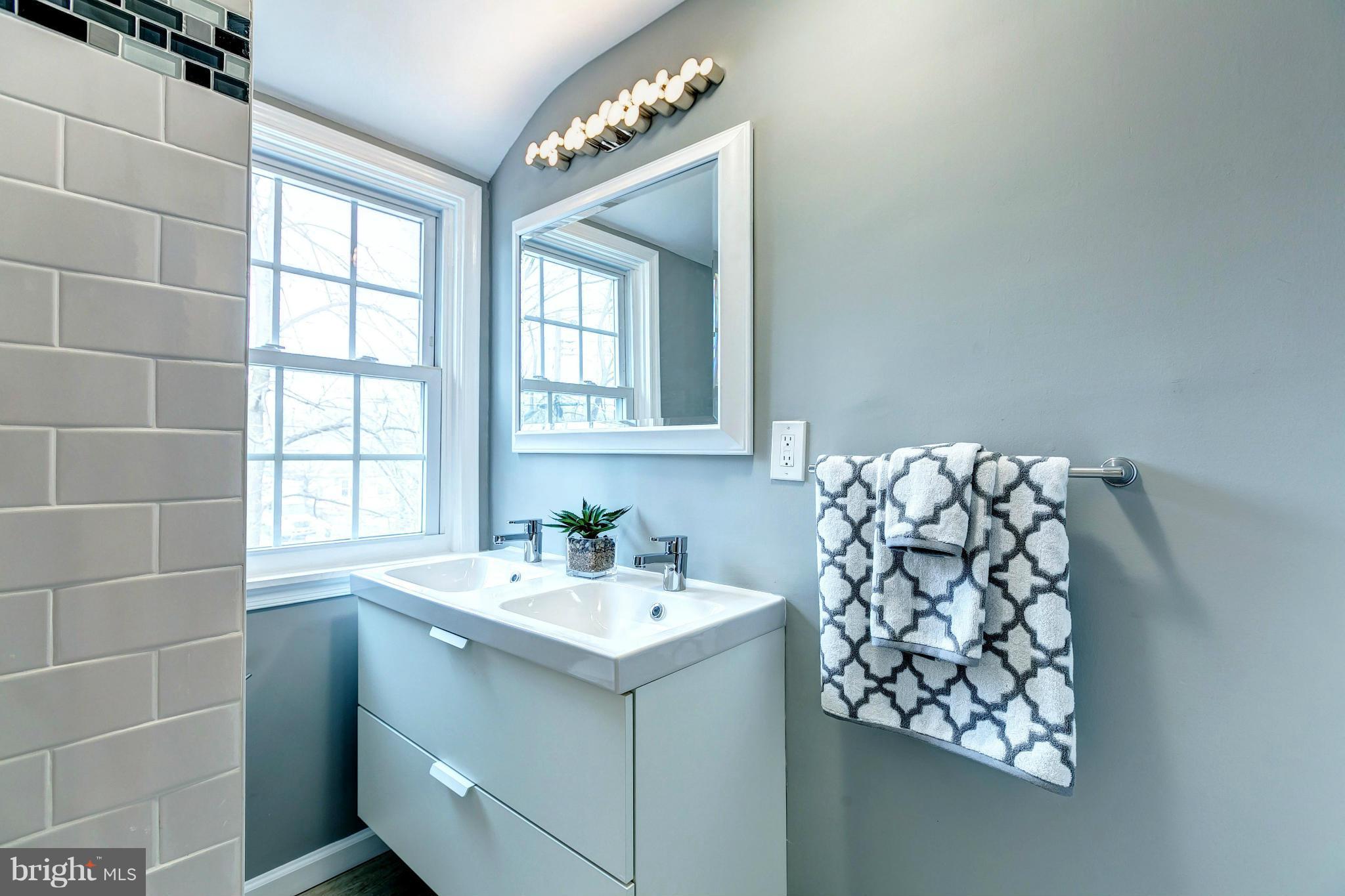 4120 Colby Road Pikesville, MD 21208 - Photo 18 of 30 Bath With Double Vanities