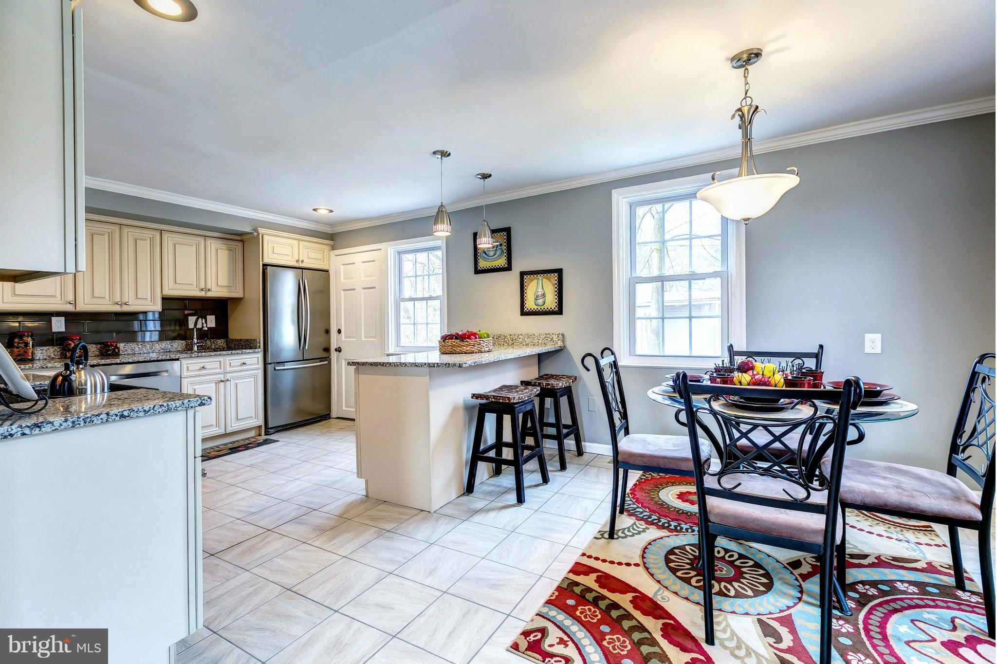 4120 Colby Road Pikesville, MD 21208 - Photo 7 of 30 Gorgeous Eat-In Kitchen