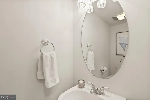 $1,175,000 | 415 Commonwealth Avenue, Alexandria, VA 22301