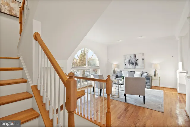 $1,175,000 | 415 Commonwealth Avenue, Alexandria, VA 22301