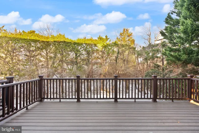 $1,175,000 | 415 Commonwealth Avenue, Alexandria, VA 22301