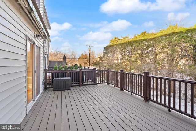 $1,175,000 | 415 Commonwealth Avenue, Alexandria, VA 22301