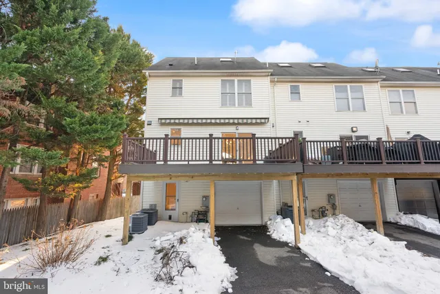 $1,175,000 | 415 Commonwealth Avenue, Alexandria, VA 22301