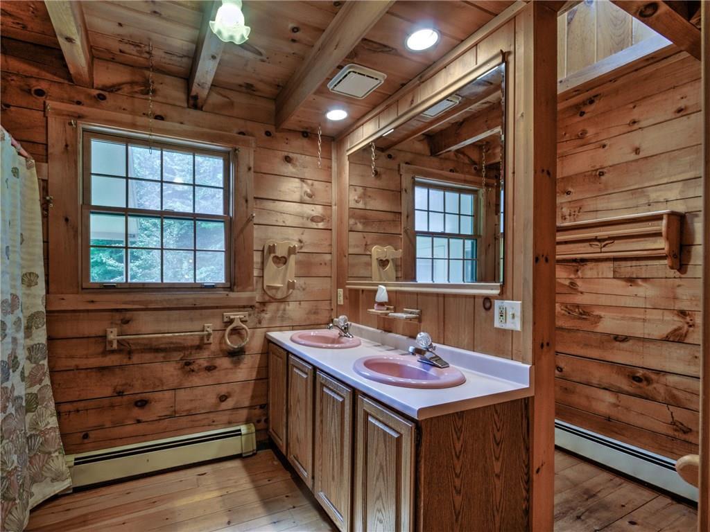 501 Rabbit Valley Road Oxford, ME 04270 - Photo 16 of 31 Photo