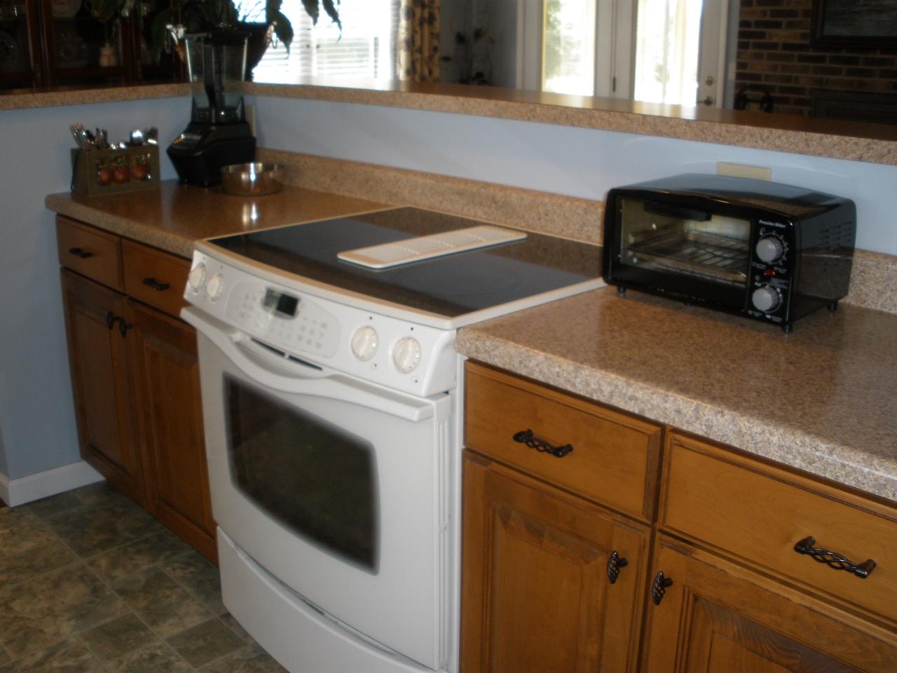 1470 River Road Kingston, TN 37763 - Photo 11 of 32 Kitchen