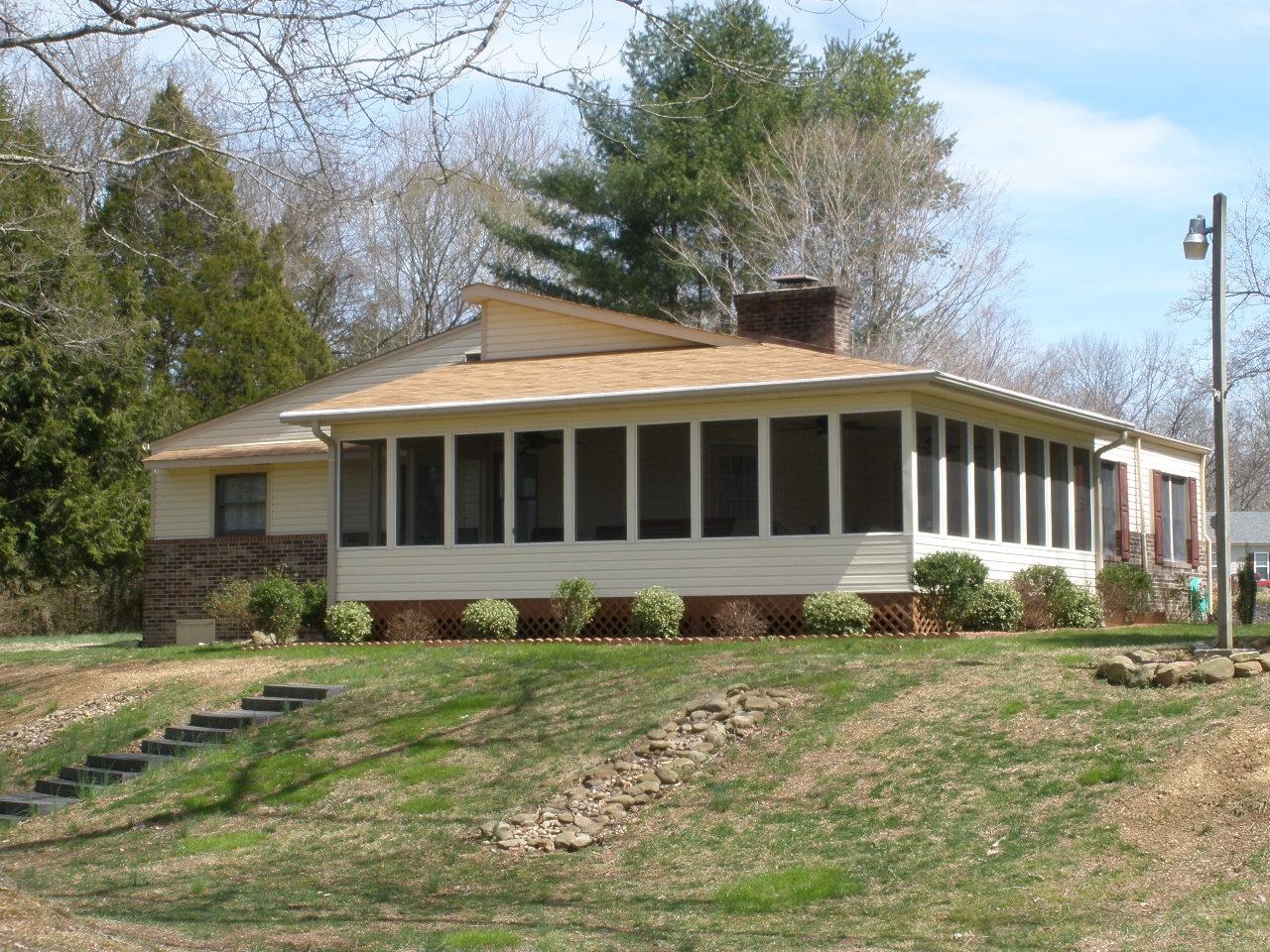 1470 River Road Kingston, TN 37763 - Photo 18 of 32 Lakefront view