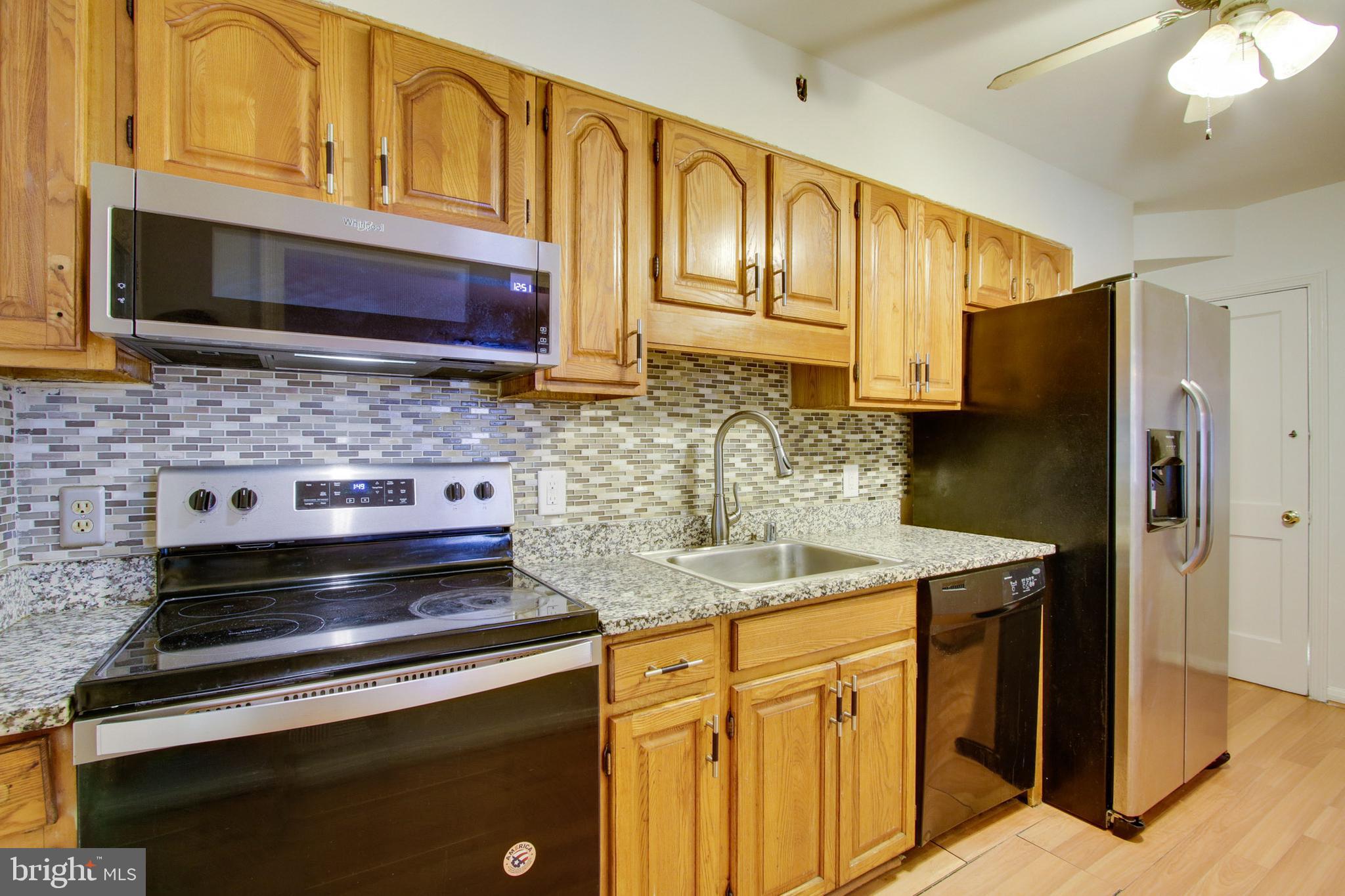 611 Braeside Road Baltimore, MD 21229 - Photo 7 of 23