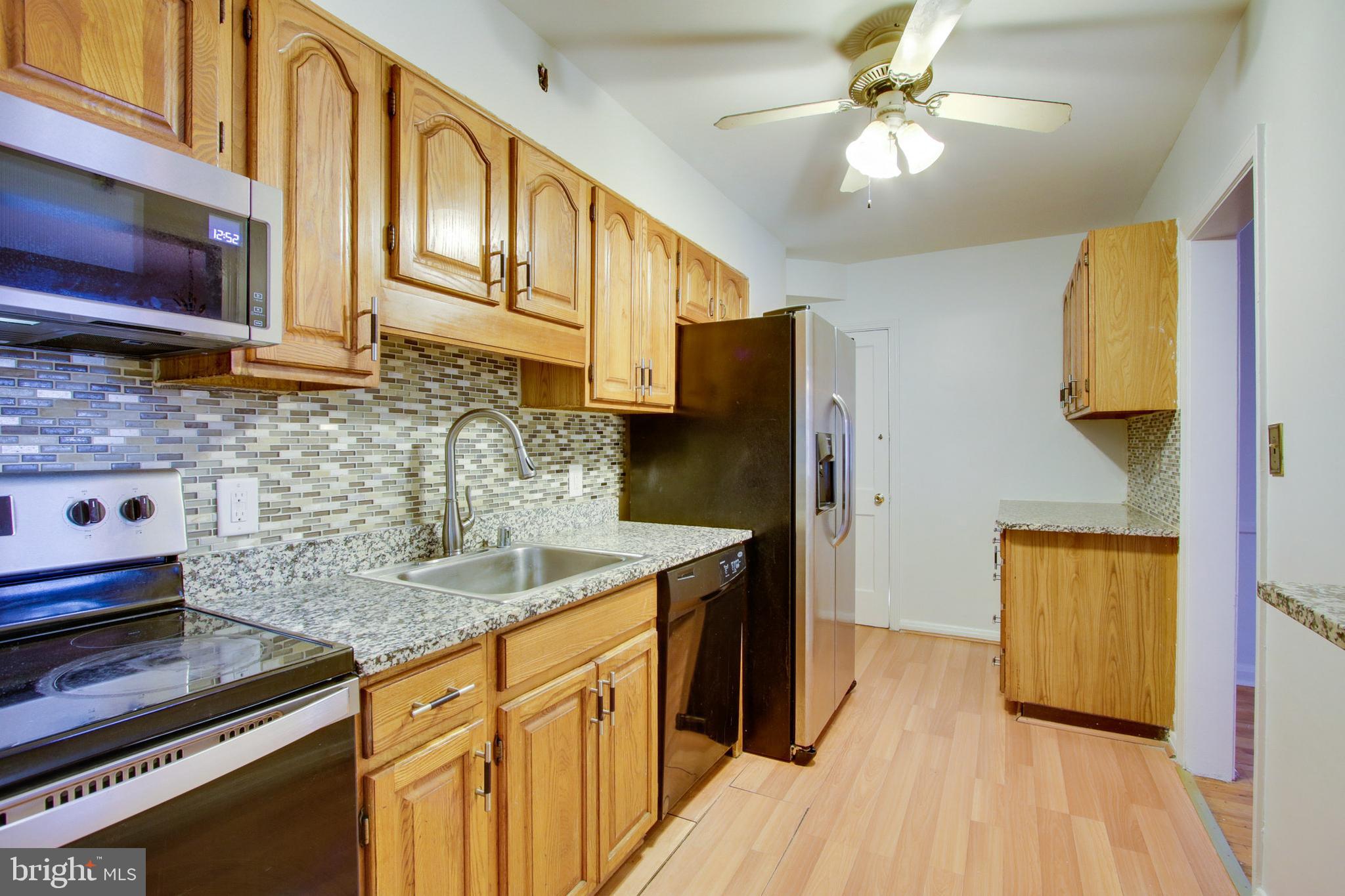 611 Braeside Road Baltimore, MD 21229 - Photo 8 of 23
