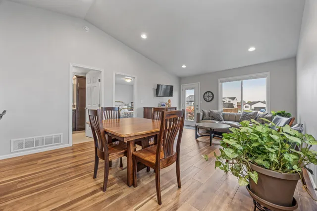 $319,900 | 2520 37th Avenue South, Moorhead, MN 56560