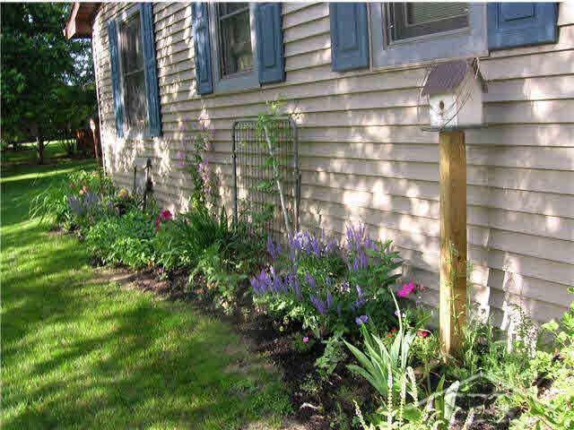 6894 McCarty Road Saginaw, MI 48603 - Photo 7 of 10 20042879-6.JPG