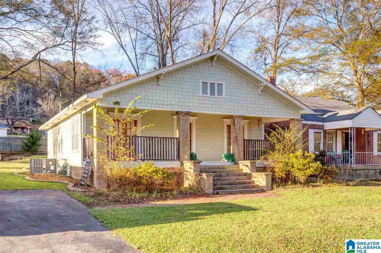 208 5th Avenue East Oneonta, AL 35121 - Photo 2 of 23