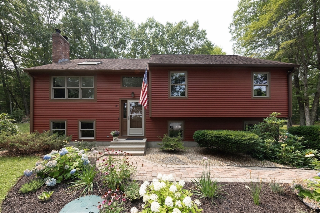 32 Lyford Road Spencer, MA 01562 - Photo 1 of 42 Gallery Image 1