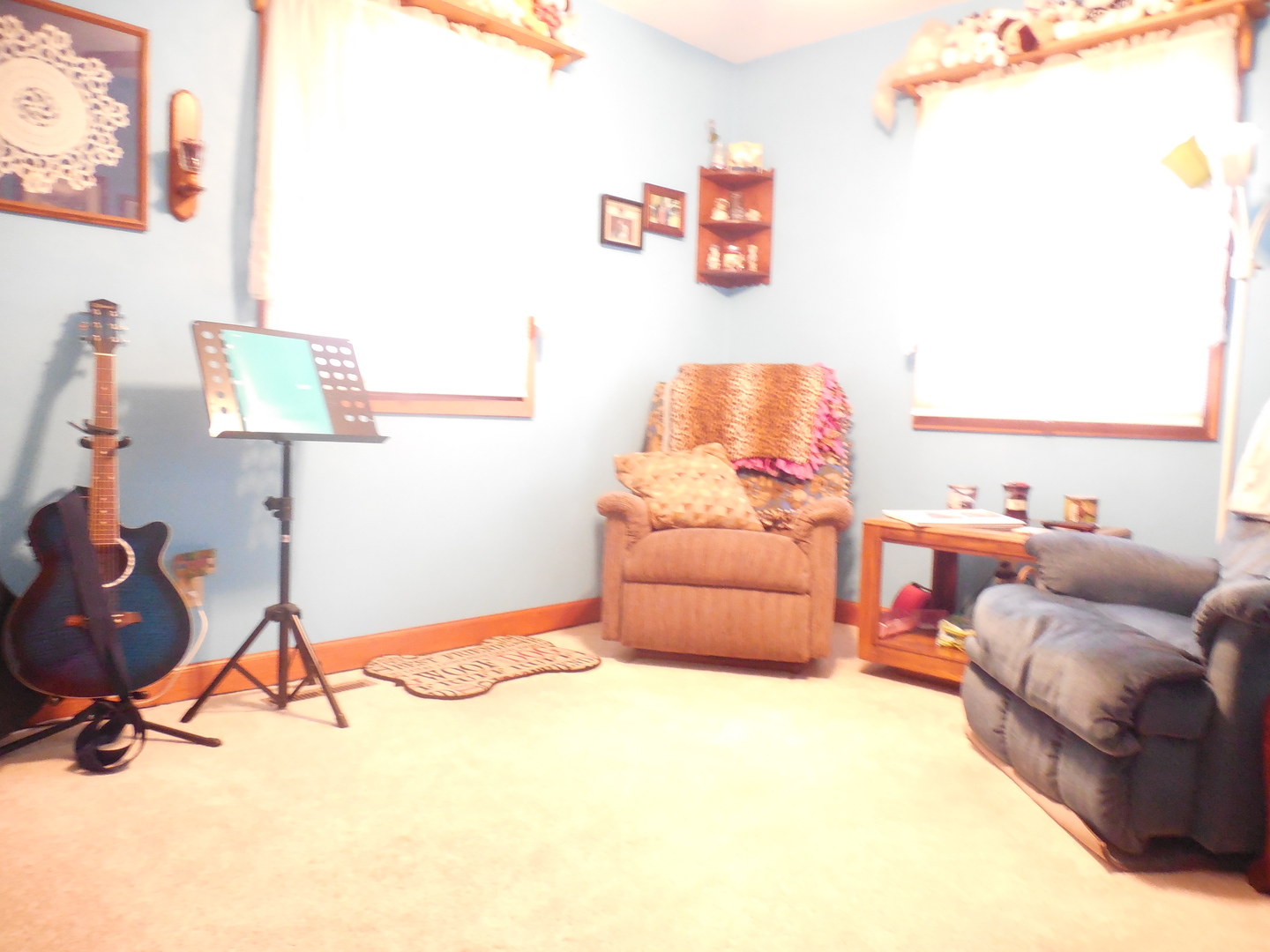 6472 Penrose Road Fulton, IL 61252 - Photo 14 of 21 a living room with furniture and a couch