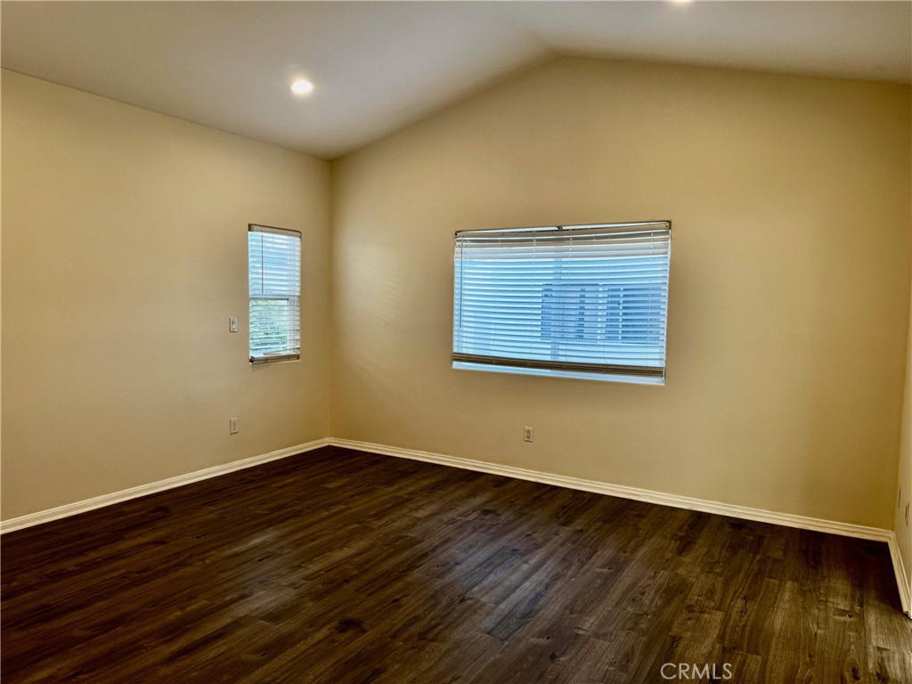 18930 Sherman Way, Unit 17 Reseda, CA 91335 - Photo 15 of 30