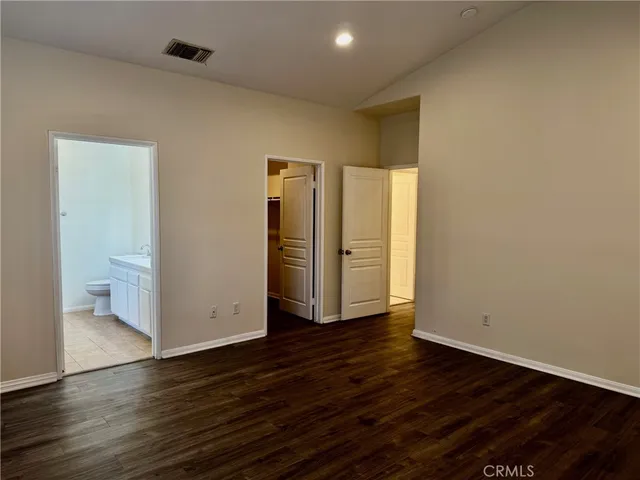 $4,100 | 18930 Sherman Way, Unit 17, Reseda, CA 91335