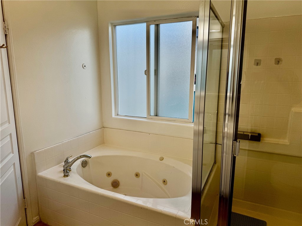 18930 Sherman Way, Unit 17 Reseda, CA 91335 - Photo 20 of 30