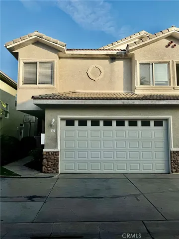 $4,100 | 18930 Sherman Way, Unit 17, Reseda, CA 91335