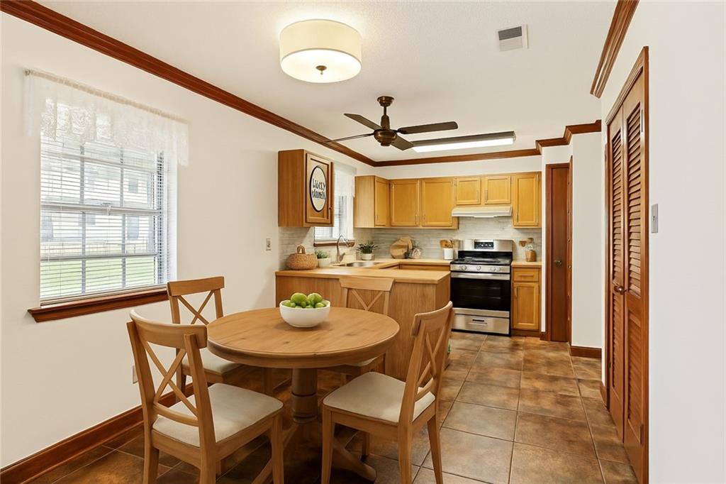 100 Apple Court Luling, LA 70070 - Photo 2 of 17