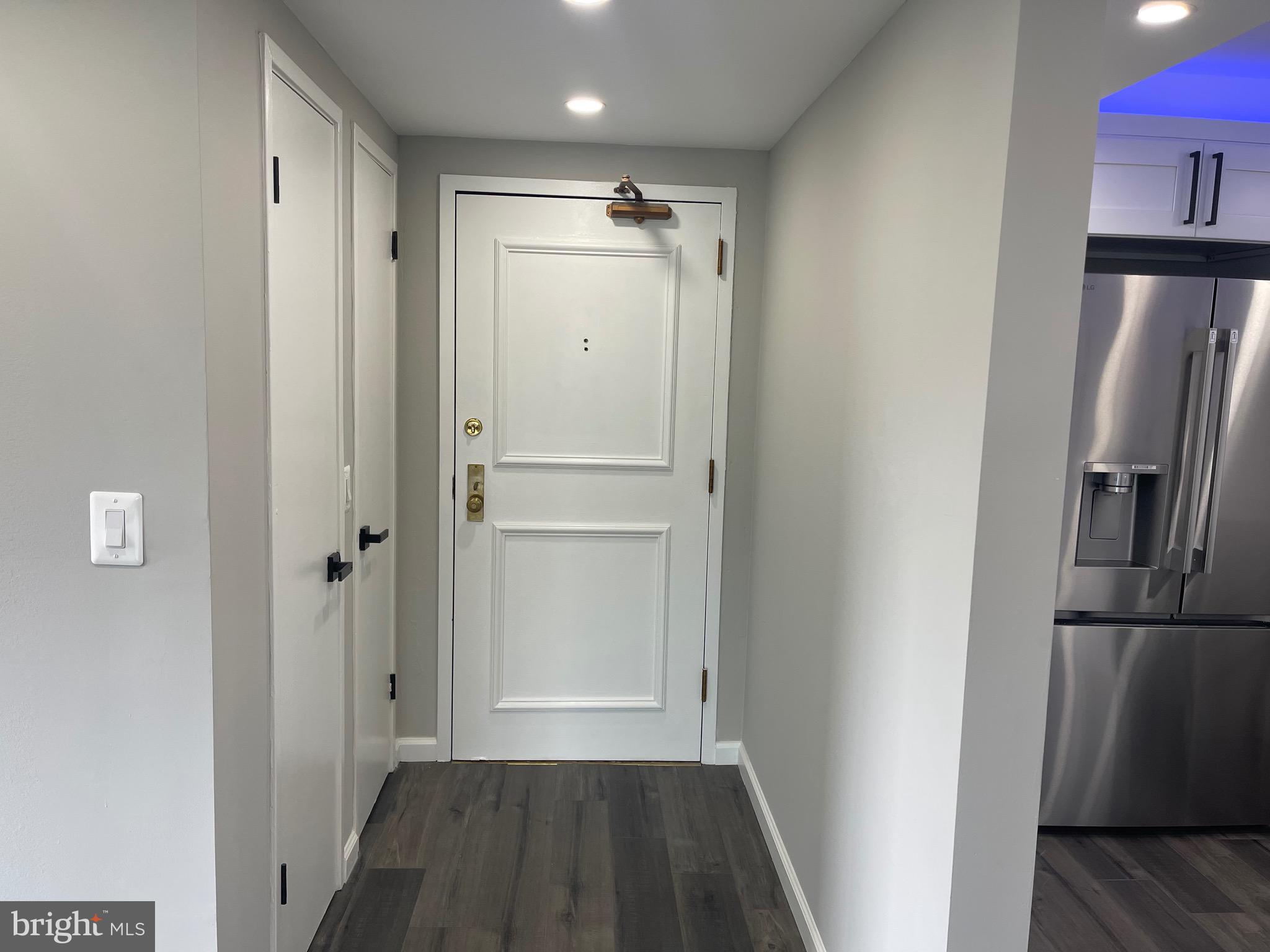 6101 Edsall Road, Unit 1202 Alexandria, VA 22304 - Photo 3 of 40