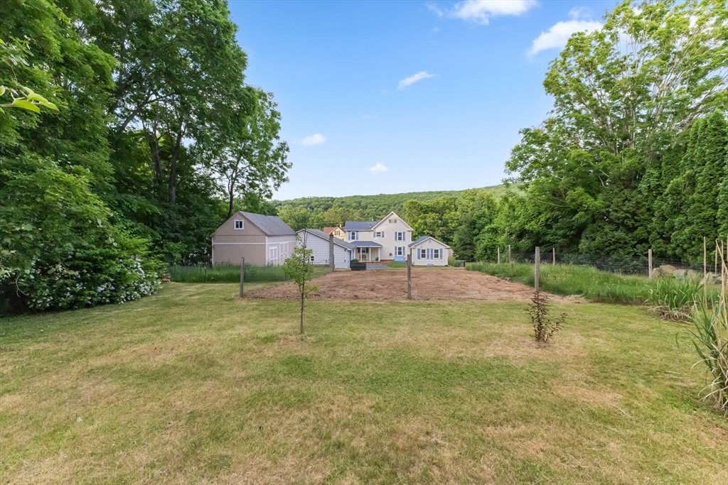 236 South Street Warren, MA 01092 - Photo 5 of 34