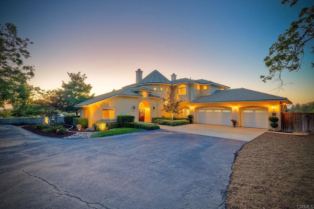 2010 Coronado Alpine, CA 91901 - Photo 2 of 43