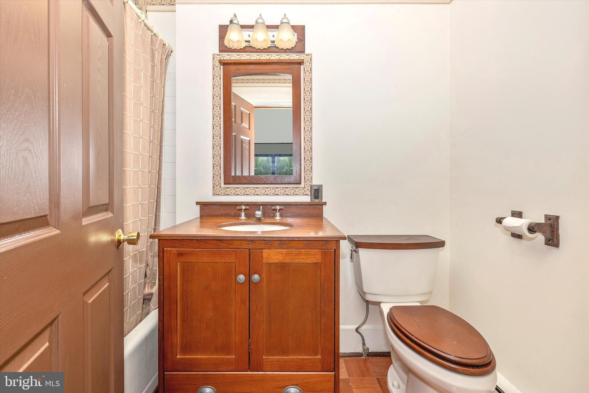 6023 Jefferson Boulevard Frederick, MD 21703 - Photo 26 of 66 Apartment Full Bathroom