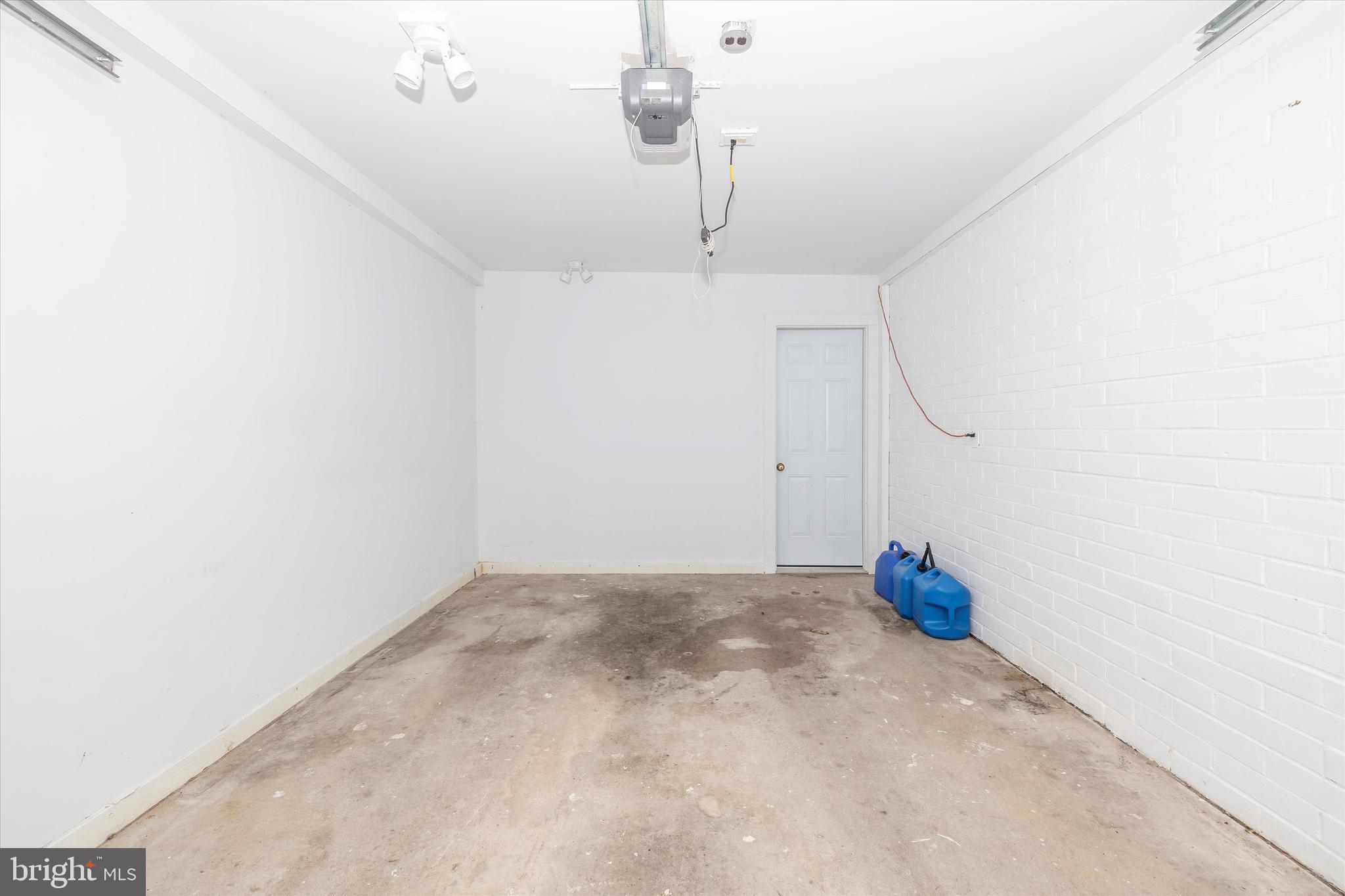 6023 Jefferson Boulevard Frederick, MD 21703 - Photo 28 of 66 Attached Garage