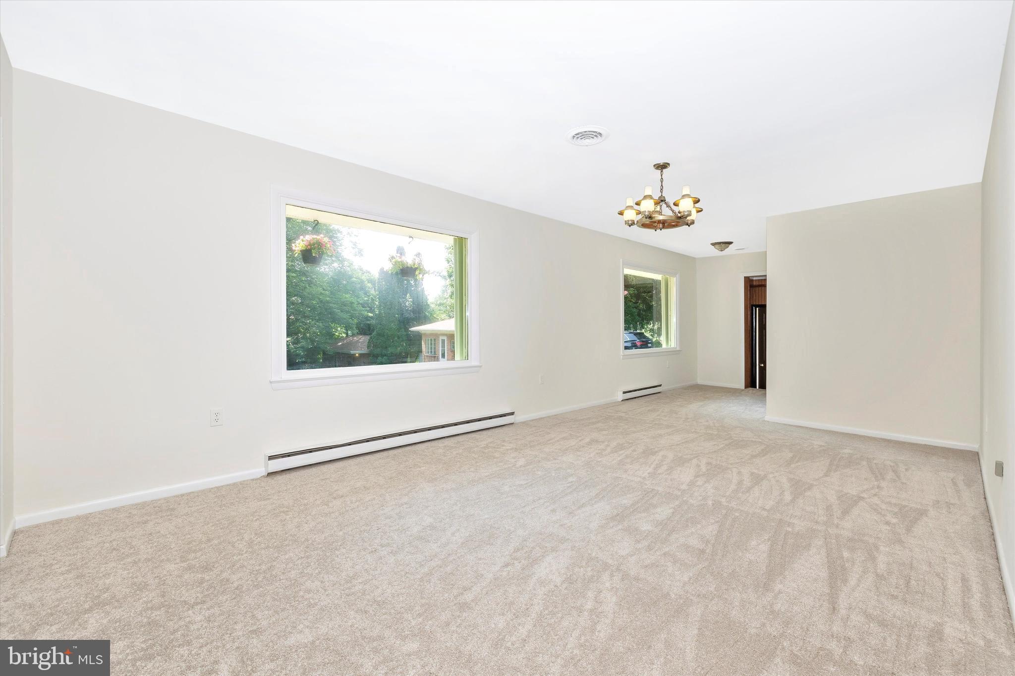 6023 Jefferson Boulevard Frederick, MD 21703 - Photo 6 of 66 Dining Room