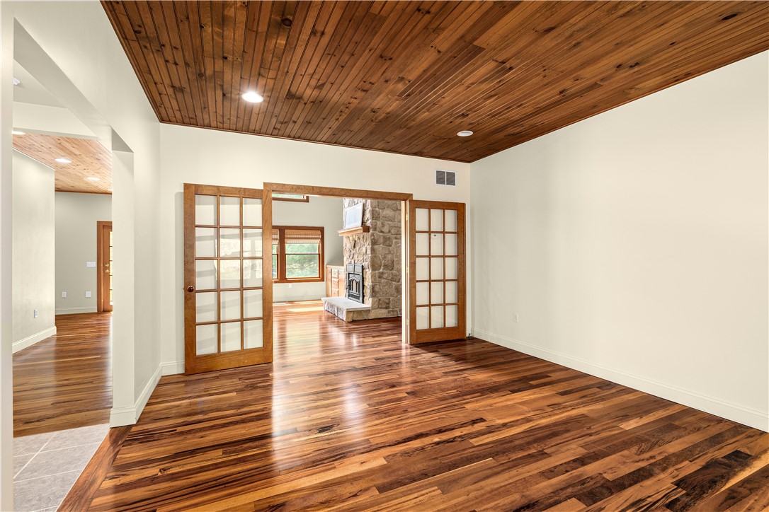 900 South Road East Greenwich, RI 02818 - Photo 19 of 48