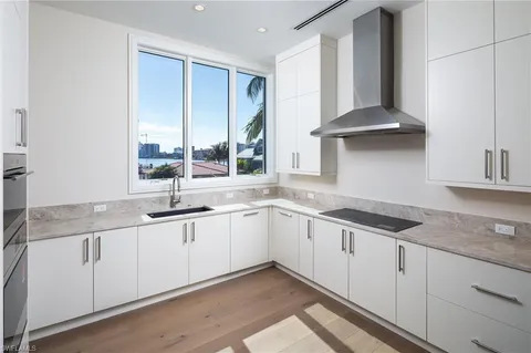 $13,995,000 | 223 Bayview Avenue, Naples, FL 34108
