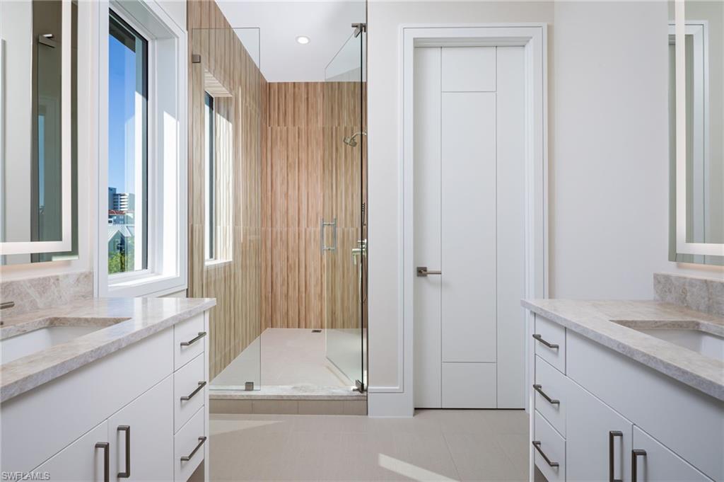 223 Bayview Avenue Naples, FL 34108 - Photo 30 of 43