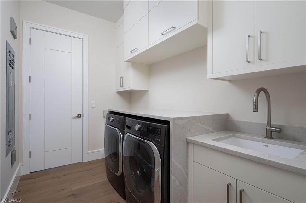 223 Bayview Avenue Naples, FL 34108 - Photo 37 of 43